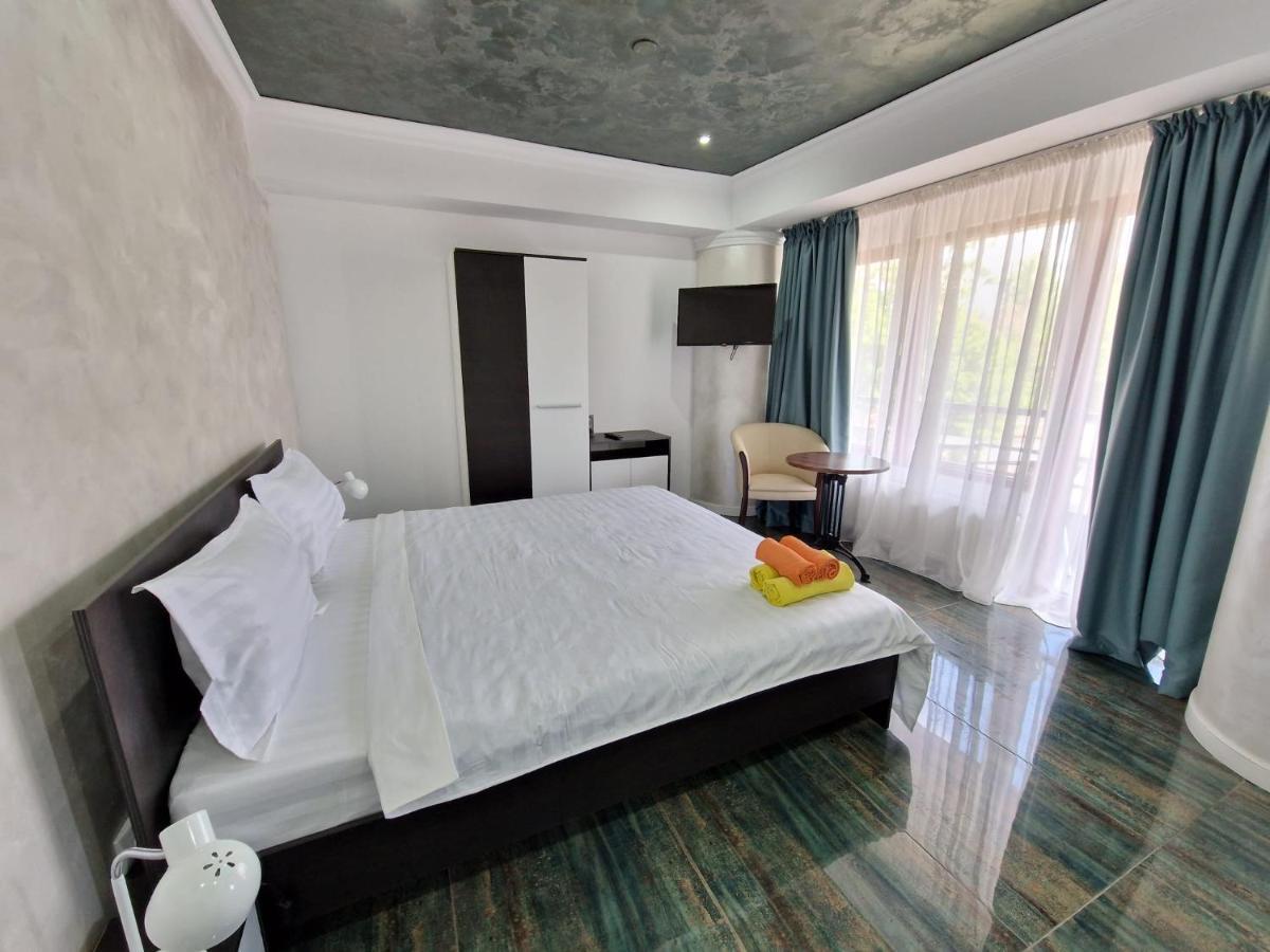 Kpm Downtown Apartments Бухарест Экстерьер фото
